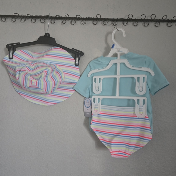 Carte's - Picture 3 of 3